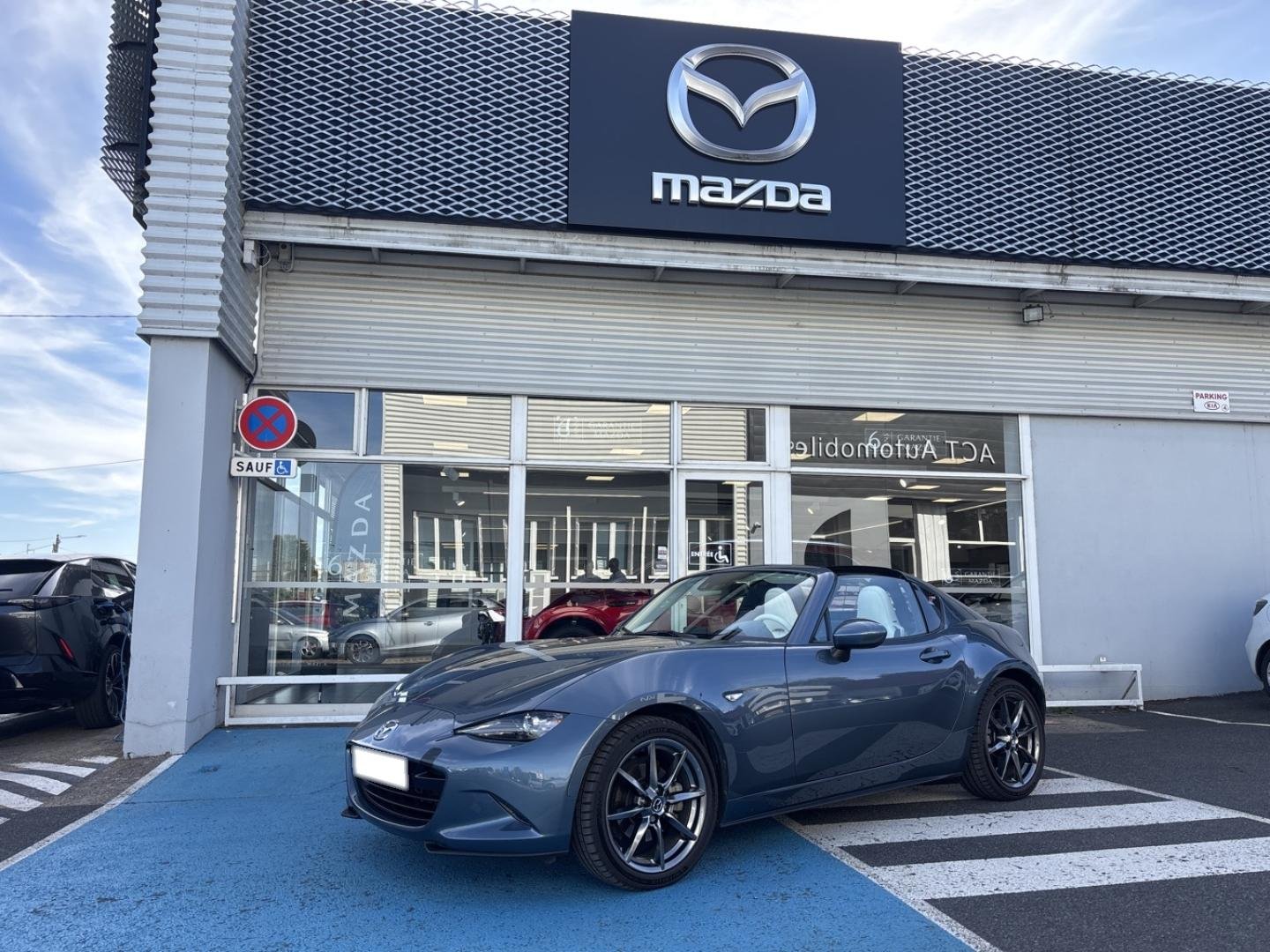 En savoir plus sur MAZDA MX-5 RF