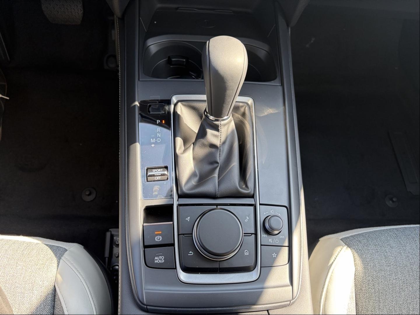 mazda - Visuel 12